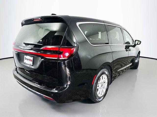 used 2024 Chrysler Pacifica car, priced at $28,262