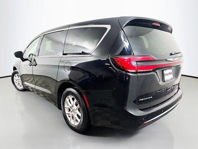used 2024 Chrysler Pacifica car, priced at $28,262