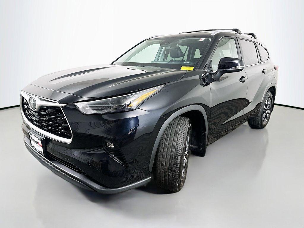 used 2024 Toyota Highlander car, priced at $44,113