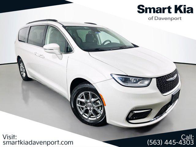 used 2021 Chrysler Pacifica car, priced at $20,999