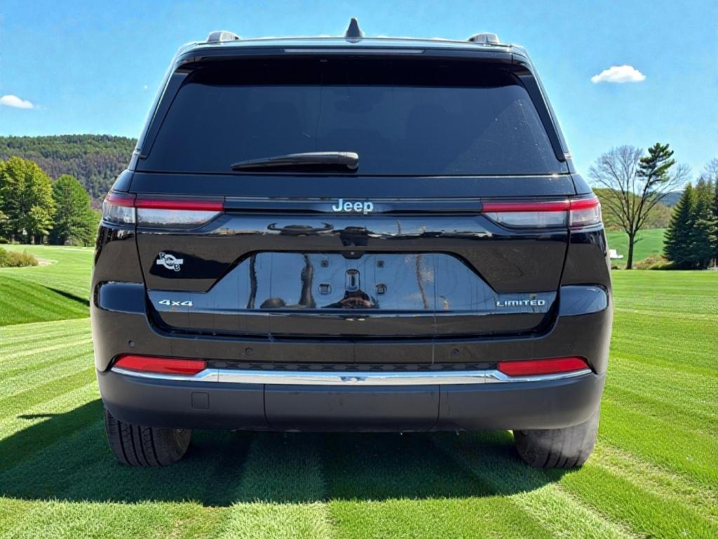 used 2023 Jeep Grand Cherokee car, priced at $30,131