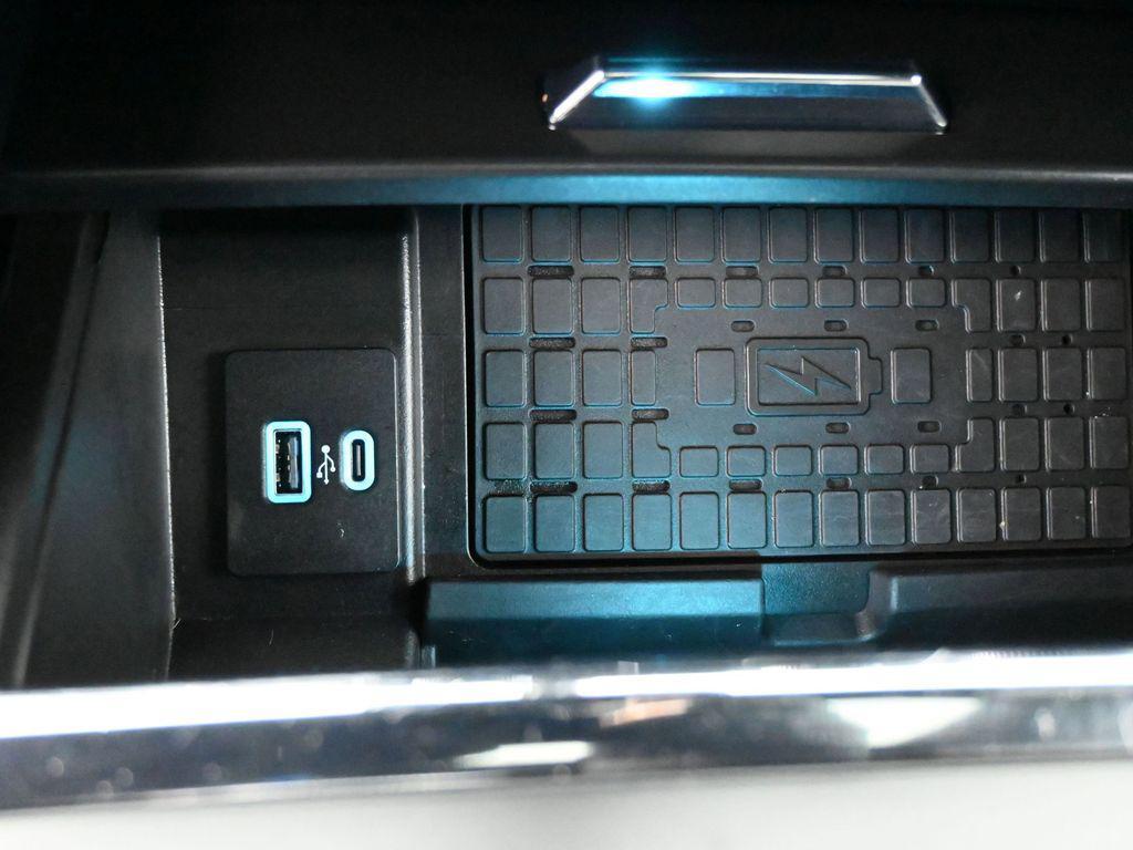 used 2023 Ford Expedition car, priced at $59,250