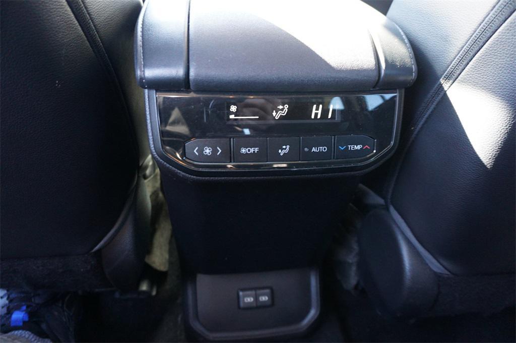 used 2023 Toyota Highlander car, priced at $33,500