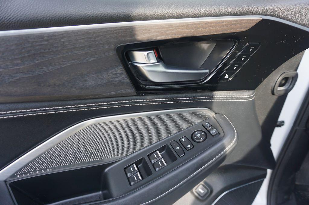 used 2022 Acura MDX car, priced at $38,799