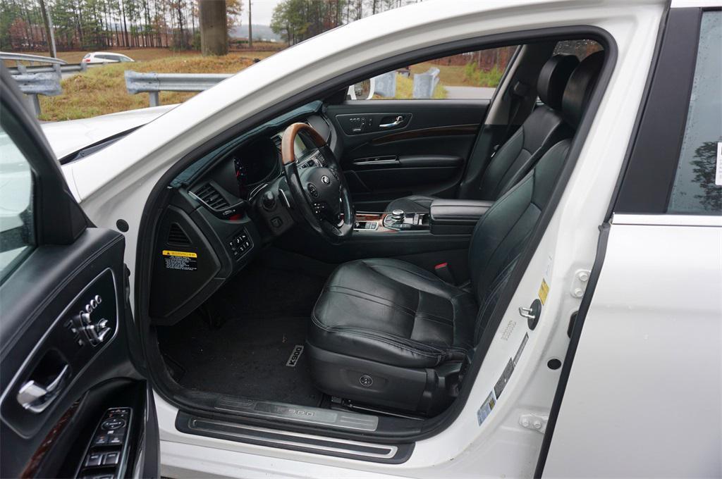 used 2016 Kia K900 car, priced at $11,500