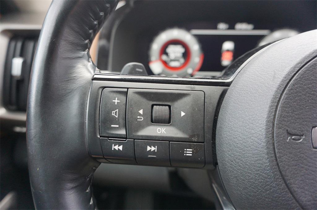 2022 Boulder Gray Pearl Nissan Pathfinder