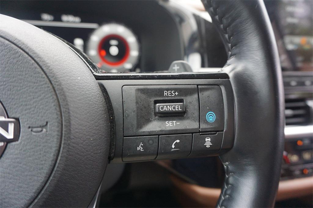 2022 Boulder Gray Pearl Nissan Pathfinder