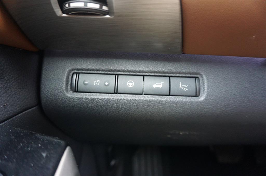 2022 Boulder Gray Pearl Nissan Pathfinder