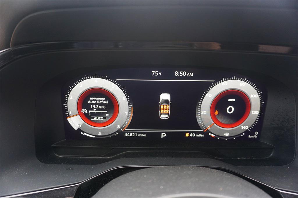 2022 Boulder Gray Pearl Nissan Pathfinder