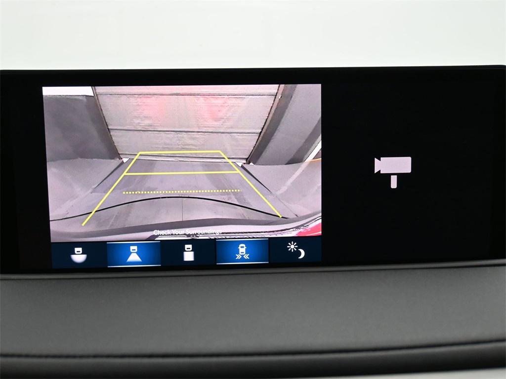 used 2024 Acura MDX car, priced at $44,000