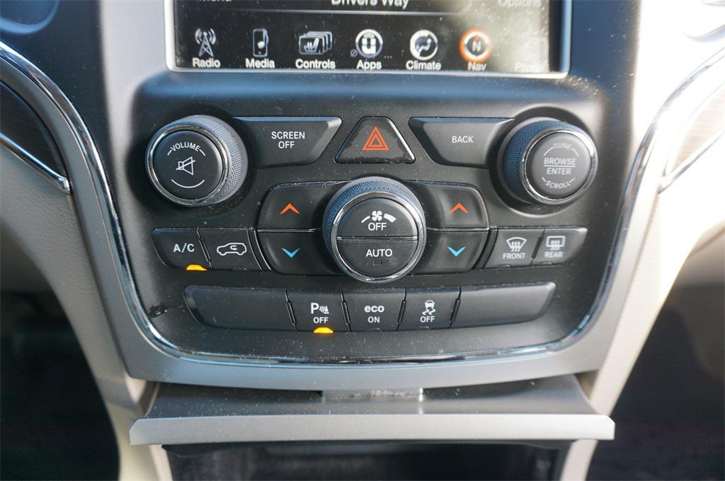 used 2015 Jeep Grand Cherokee car, priced at $14,250