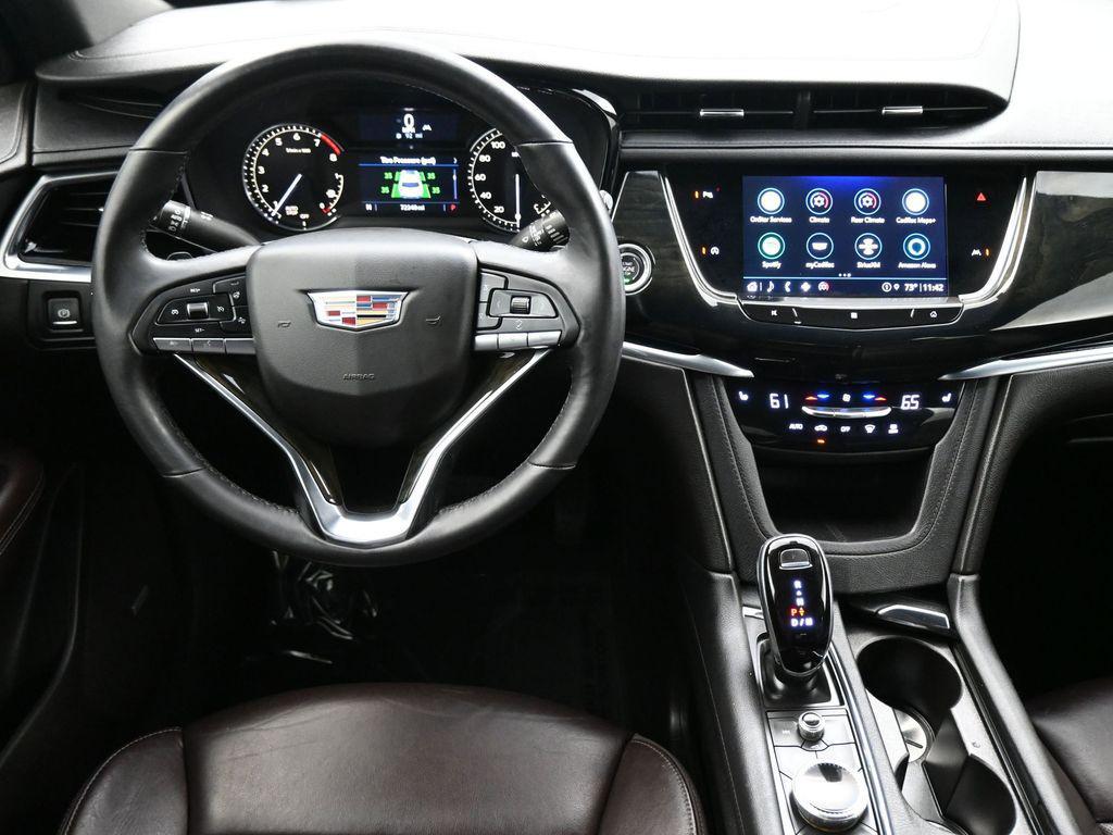 used 2021 Cadillac XT6 car, priced at $26,000