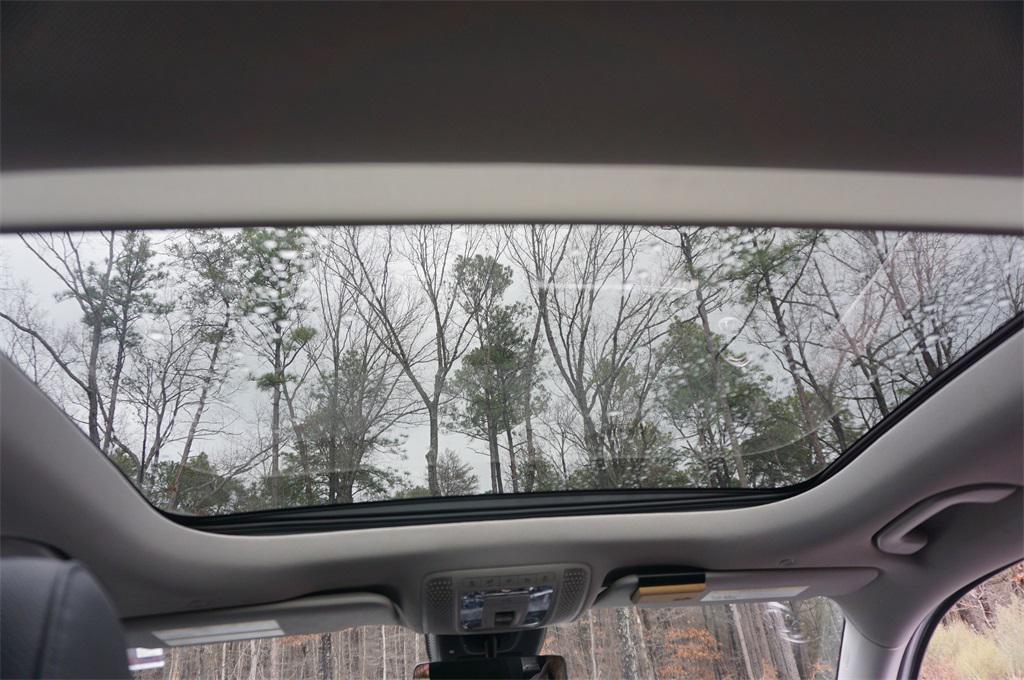 used 2023 Mercedes-Benz GLB 250 car, priced at $25,250