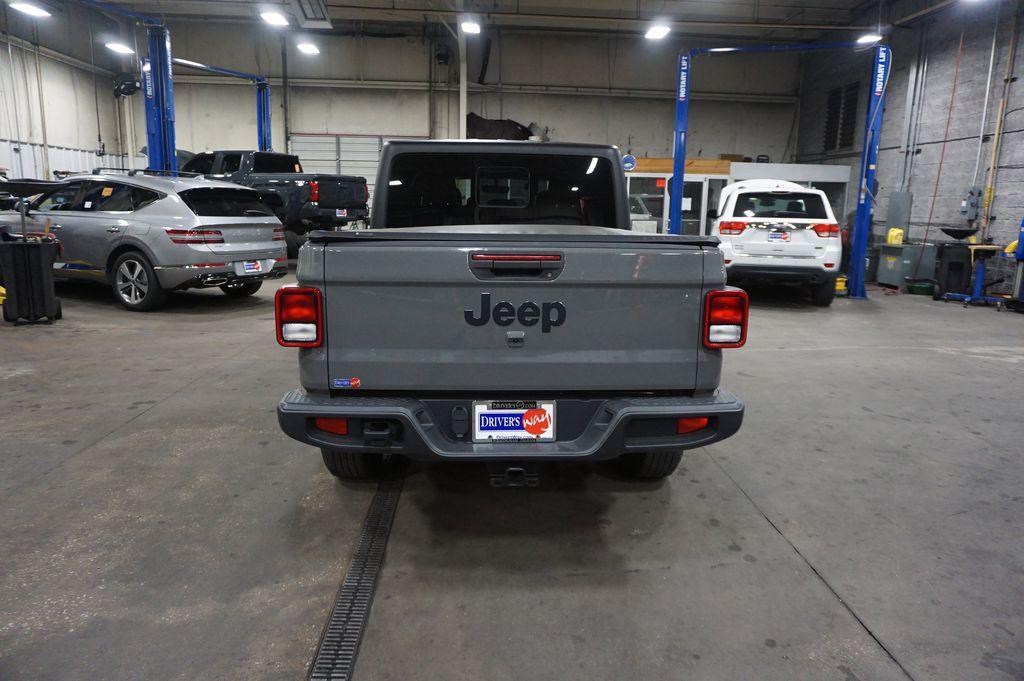 used 2022 Jeep Gladiator car, priced at $27,000