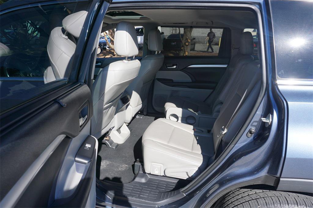 used 2018 Toyota Highlander car, priced at $20,250
