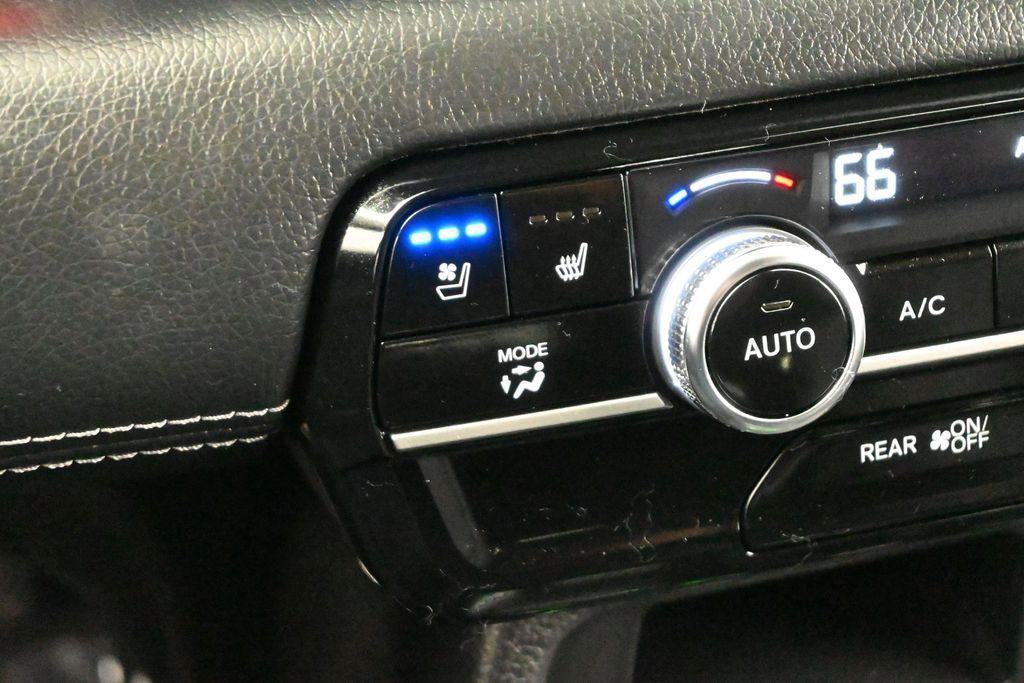 used 2023 Honda Pilot car, priced at $42,049