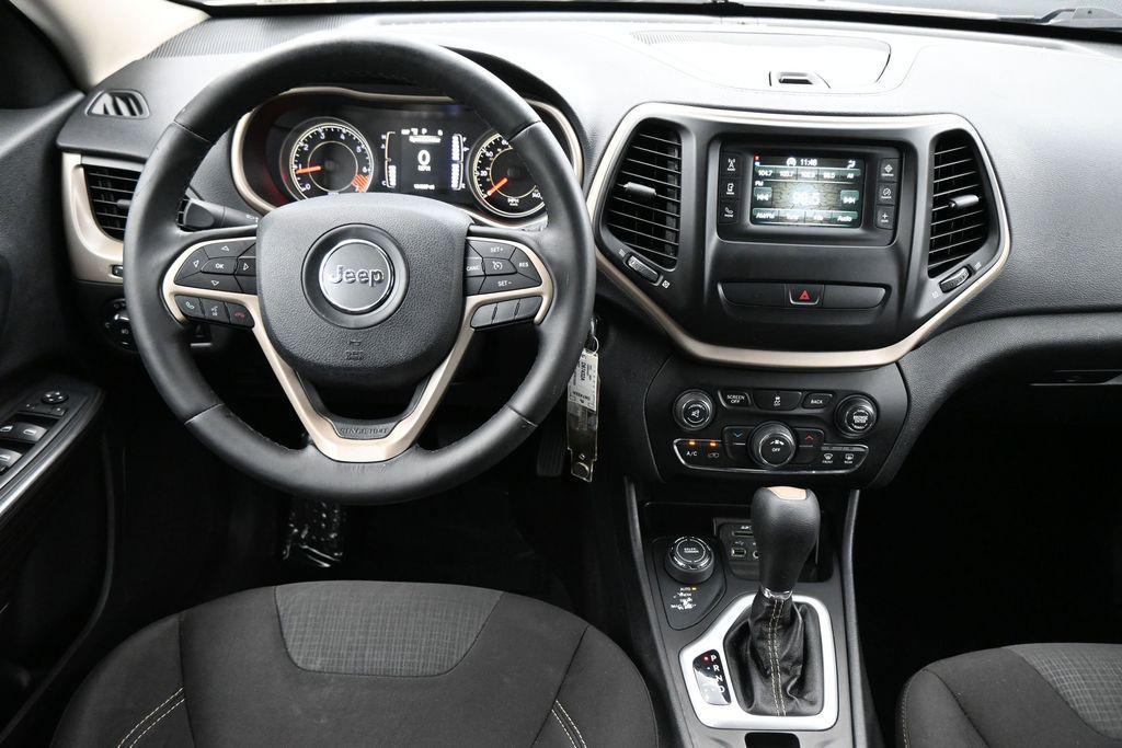 used 2015 Jeep Cherokee car, priced at $9,799