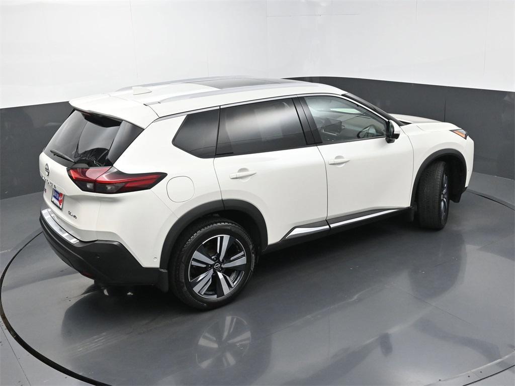 2022 Pearl White Tricoat Nissan Rogue