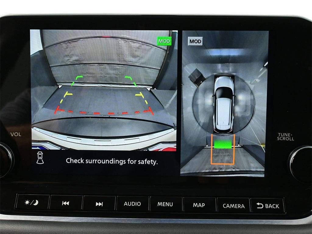 2022 Pearl White Tricoat Nissan Rogue