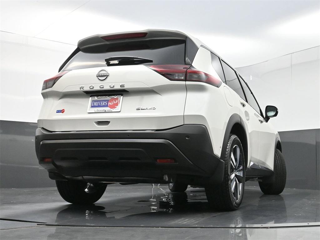 2022 Pearl White Tricoat Nissan Rogue