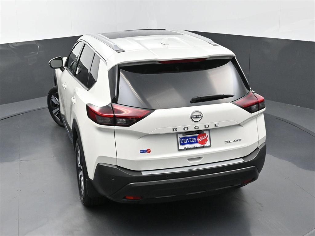 2022 Pearl White Tricoat Nissan Rogue
