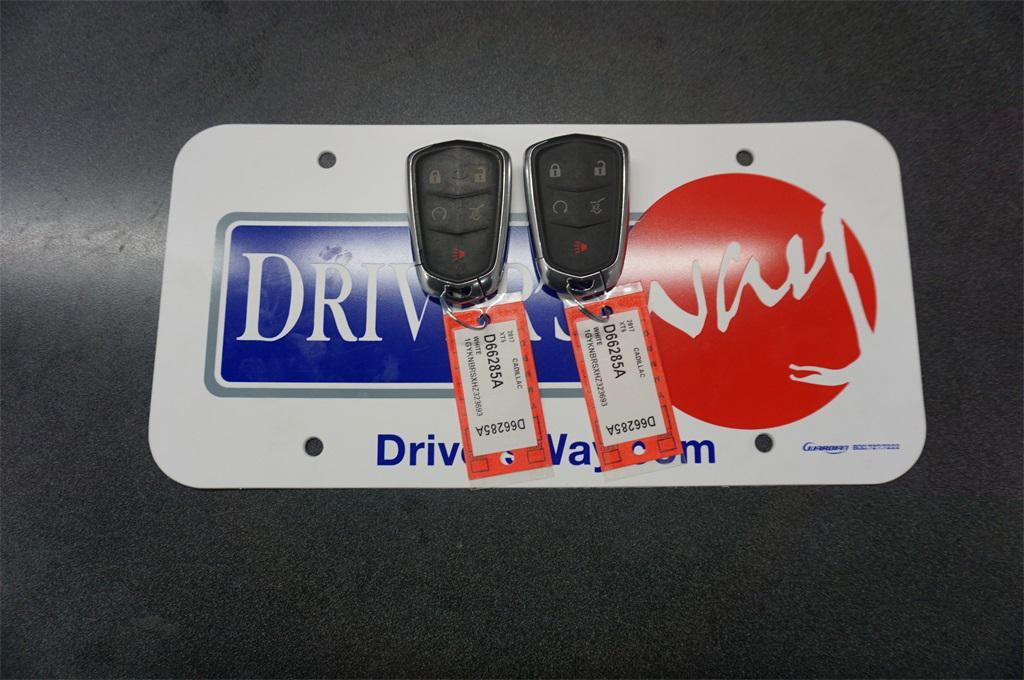 used 2017 Cadillac XT5 car, priced at $19,500