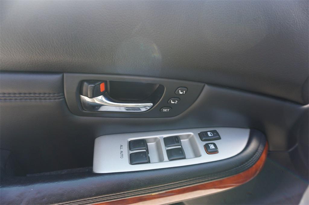 used 2004 Lexus RX 330 car, priced at $6,750
