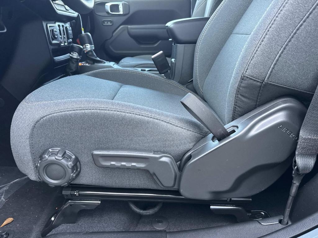 new 2026 Jeep Wrangler car, priced at $40,775