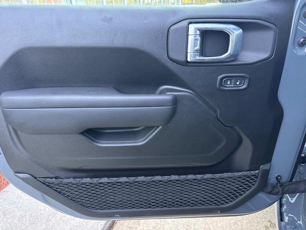 new 2026 Jeep Wrangler car, priced at $40,775