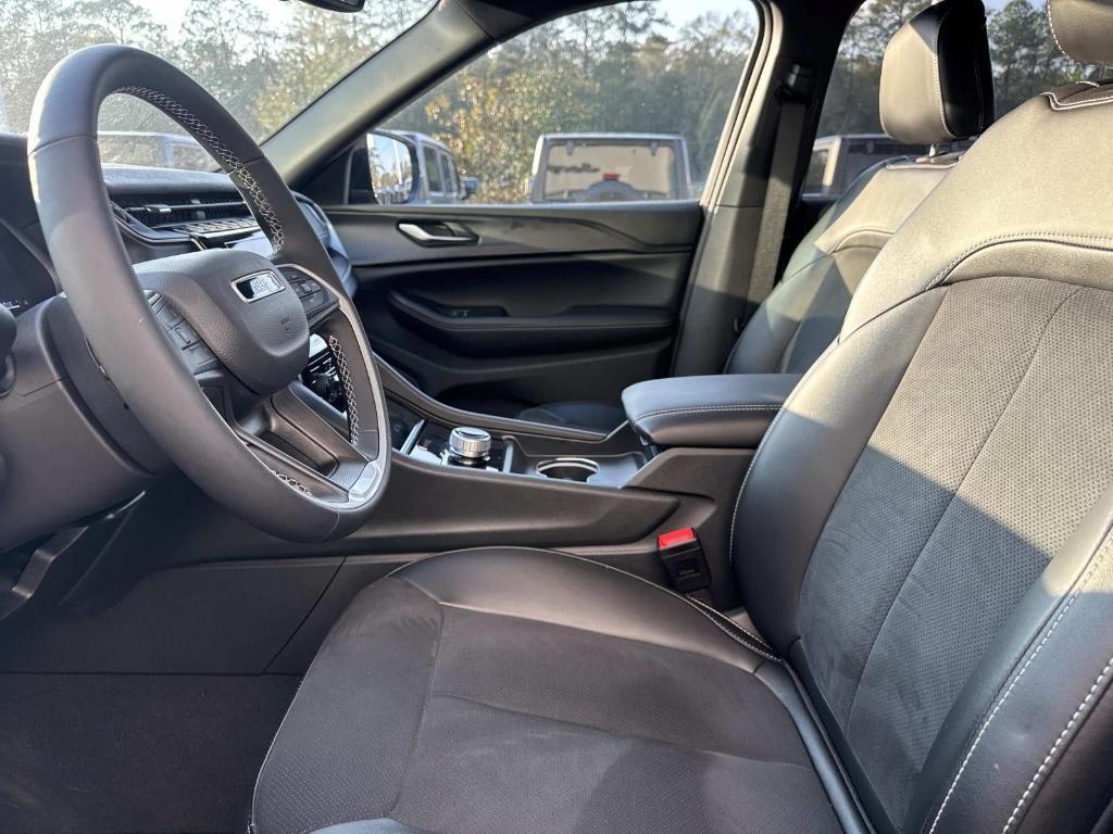 used 2024 Jeep Grand Cherokee L car, priced at $36,998