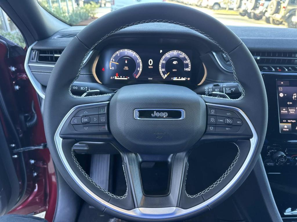 new 2025 Jeep Grand Cherokee car, priced at $36,725