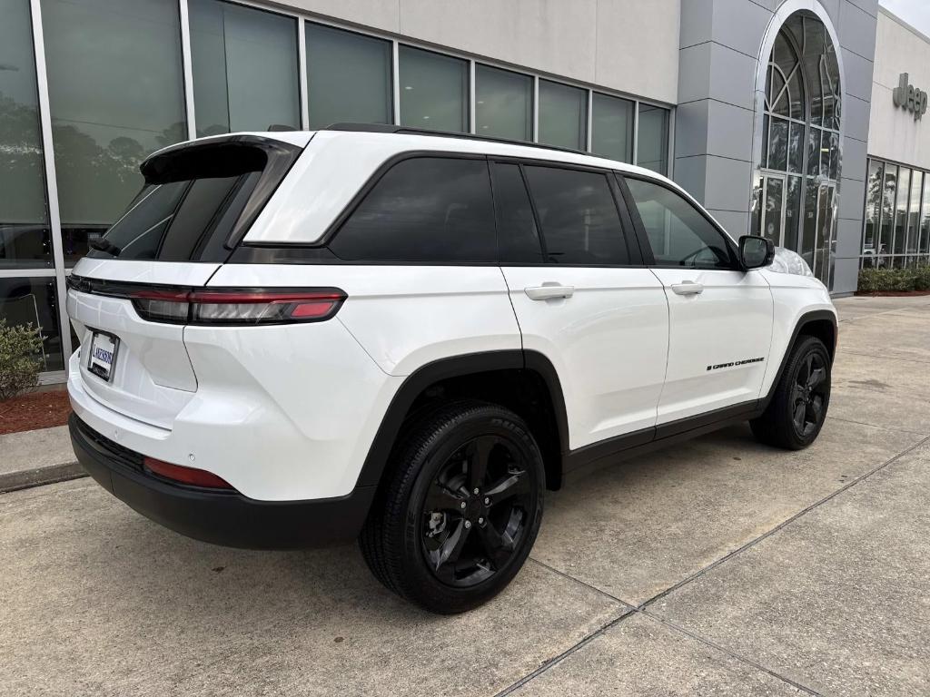 used 2024 Jeep Grand Cherokee car, priced at $37,998
