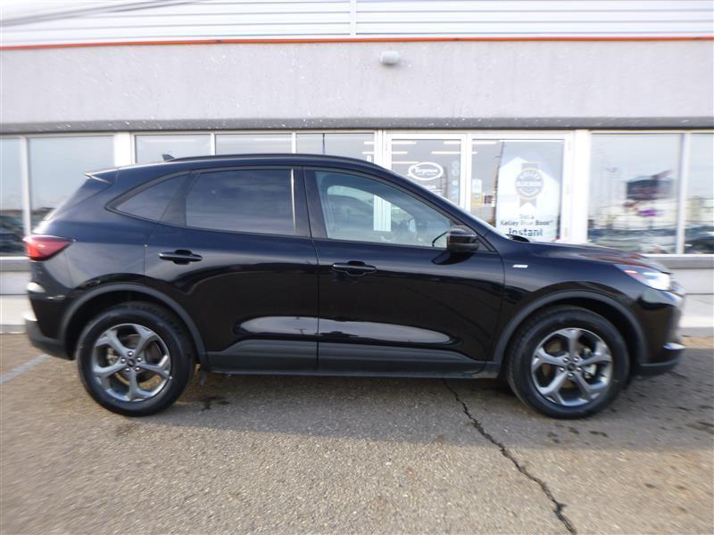 used 2025 Ford Escape car, priced at $24,082