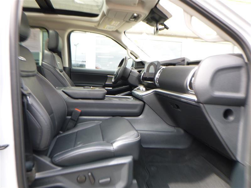 used 2025 Ford Expedition car, priced at $66,991
