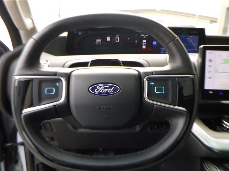 used 2025 Ford Expedition car, priced at $66,991