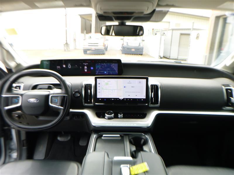 used 2025 Ford Expedition car, priced at $66,991