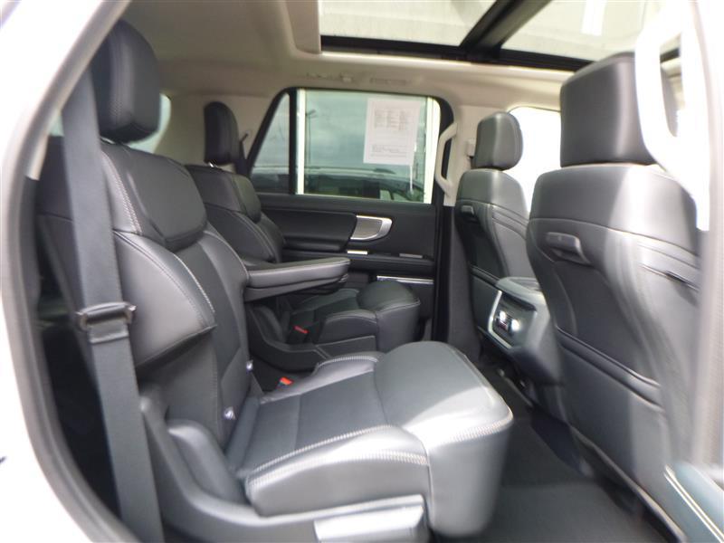 used 2025 Ford Expedition car, priced at $66,991