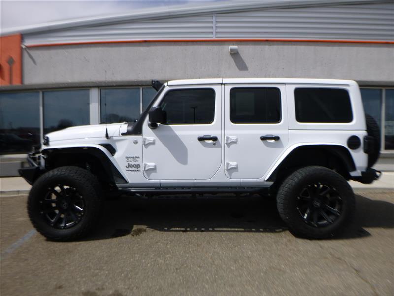 used 2021 Jeep Wrangler Unlimited car, priced at $32,292