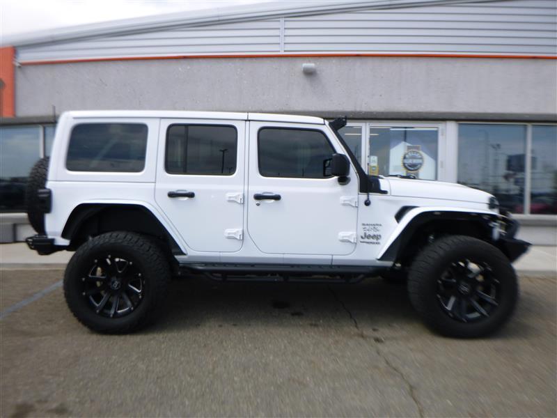 used 2021 Jeep Wrangler Unlimited car, priced at $32,292