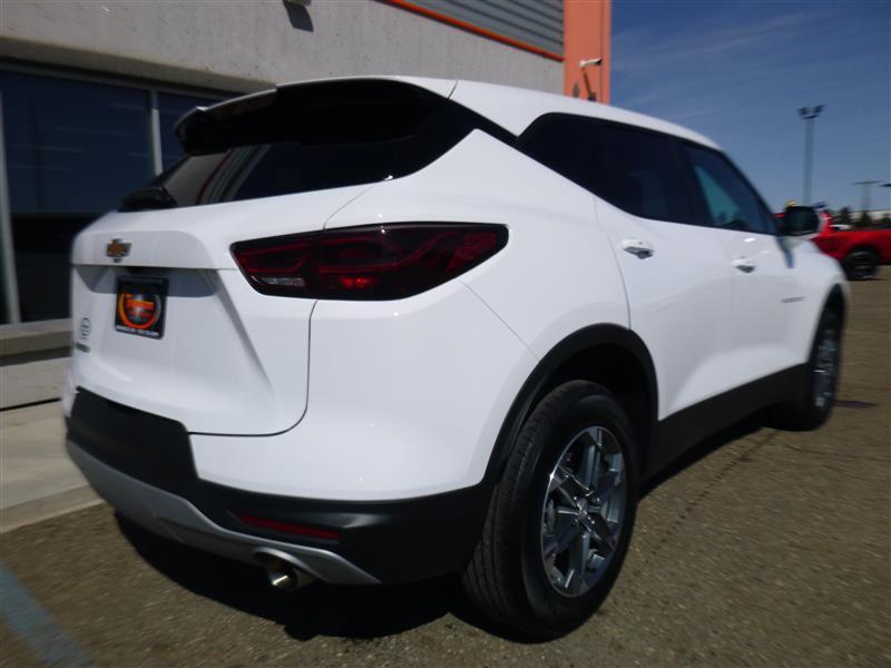 used 2025 Chevrolet Blazer car