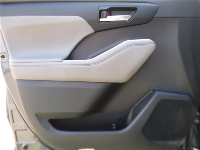 used 2022 Toyota Highlander car, priced at $28,386