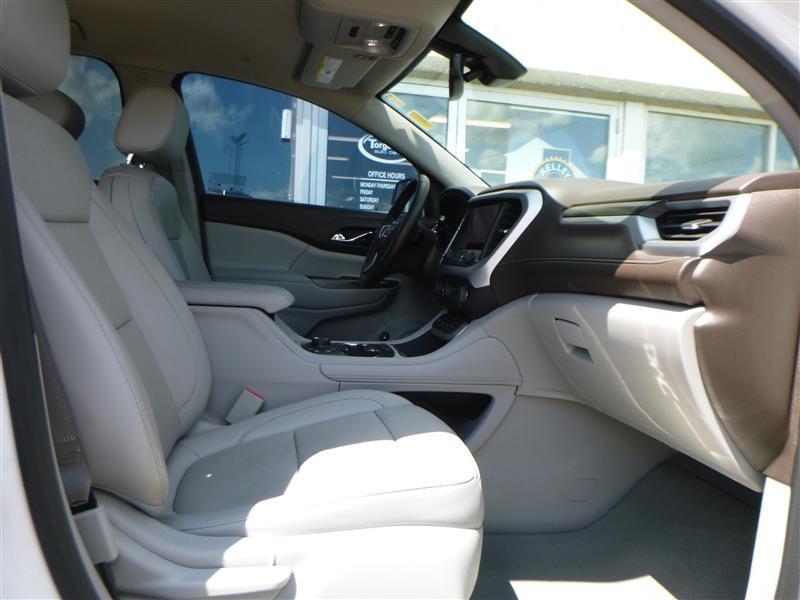 used 2023 GMC Acadia car, priced at $25,192