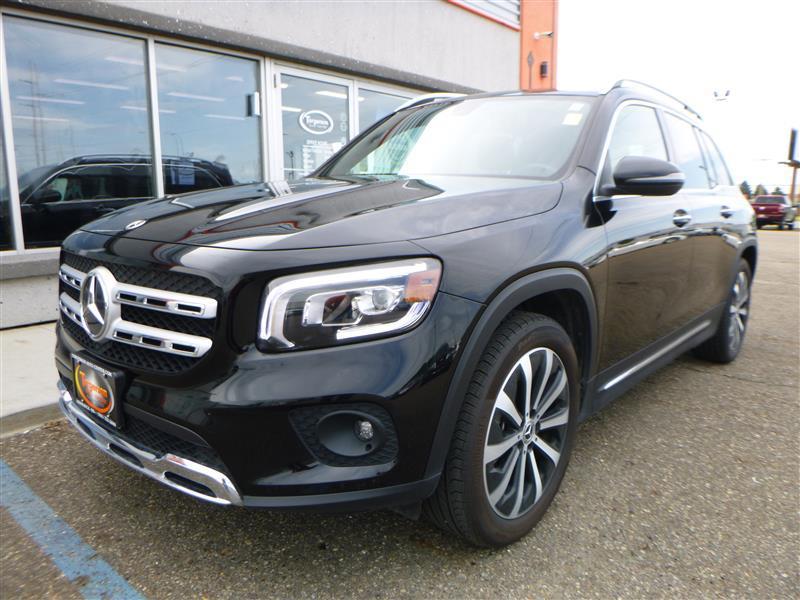 used 2023 Mercedes-Benz GLB 250 car, priced at $30,792