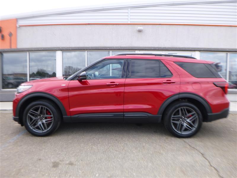 used 2025 Ford Explorer car, priced at $41,031