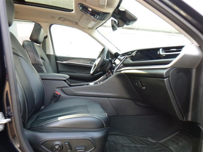 used 2022 Jeep Grand Cherokee 4xe car, priced at $28,225