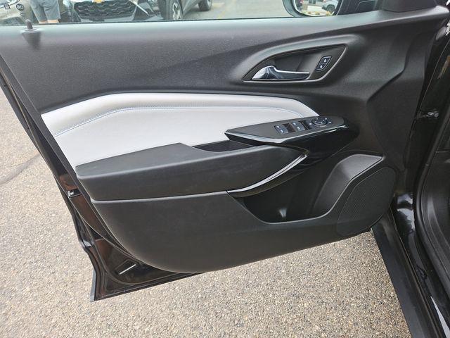 used 2025 Chevrolet Trax car, priced at $21,886