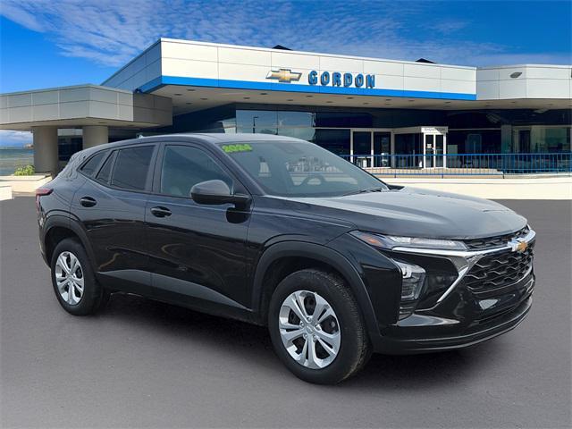 used 2024 Chevrolet Trax car, priced at $19,899