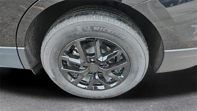 used 2023 Chevrolet Equinox car, priced at $19,633