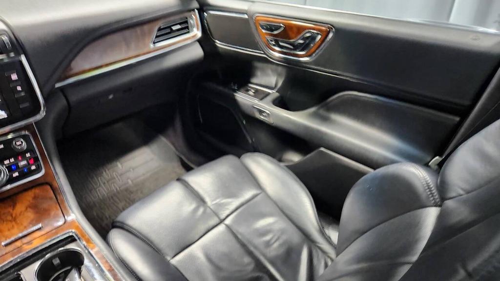 used 2017 Lincoln Continental car, priced at $17,995