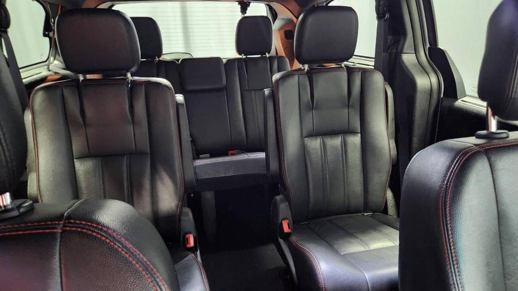 2017 Silver Dodge Grand Caravan